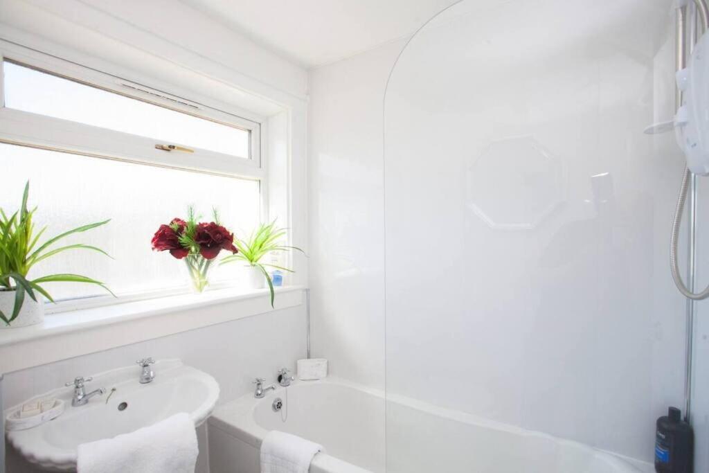 Appartamento Cosy 1 Bed With Parking In City Centre Glasgow Esterno foto