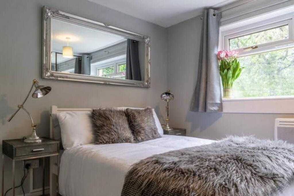 Appartamento Cosy 1 Bed With Parking In City Centre Glasgow Esterno foto